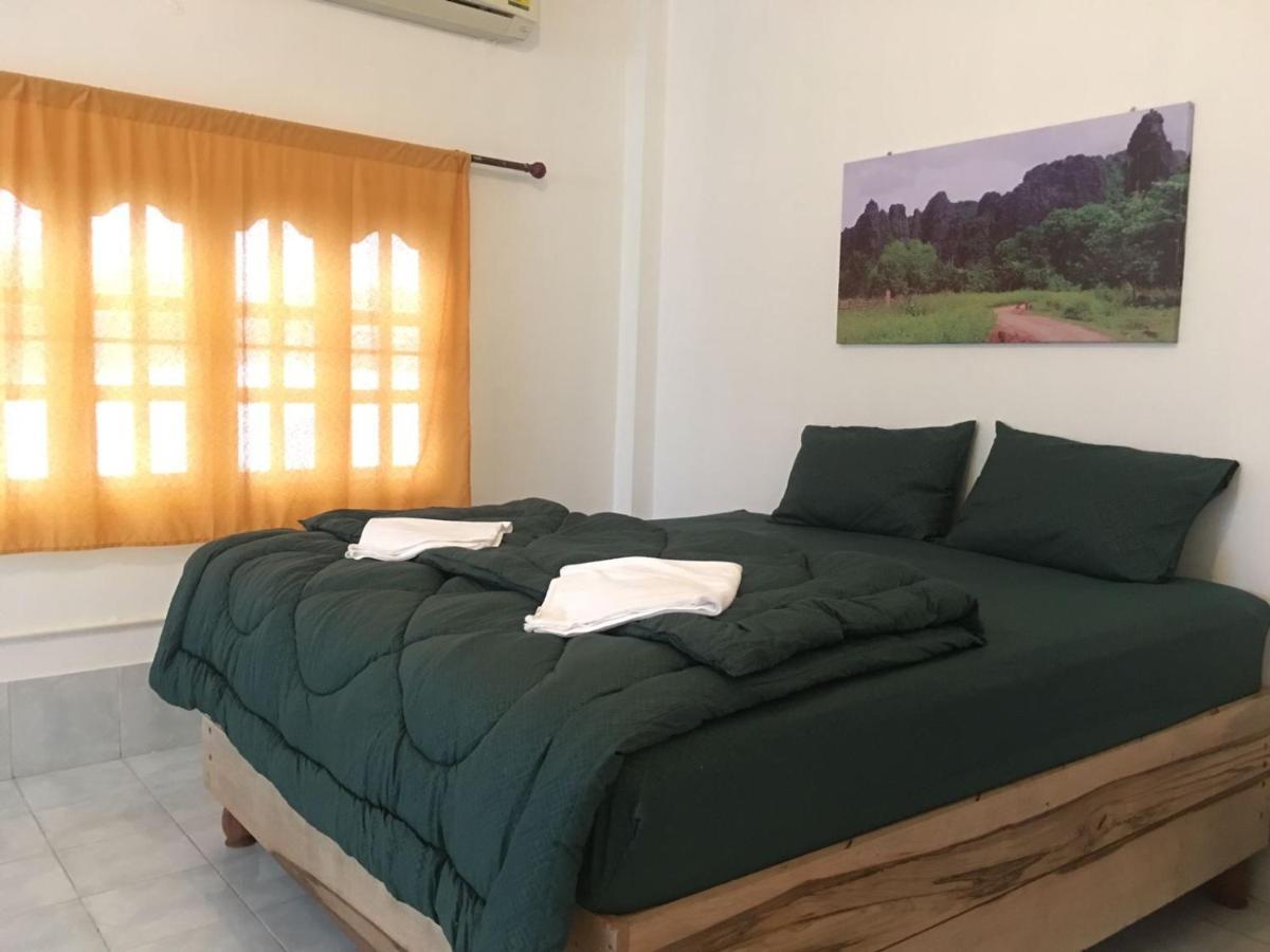Bamboo Hostel Thakhek Exterior foto